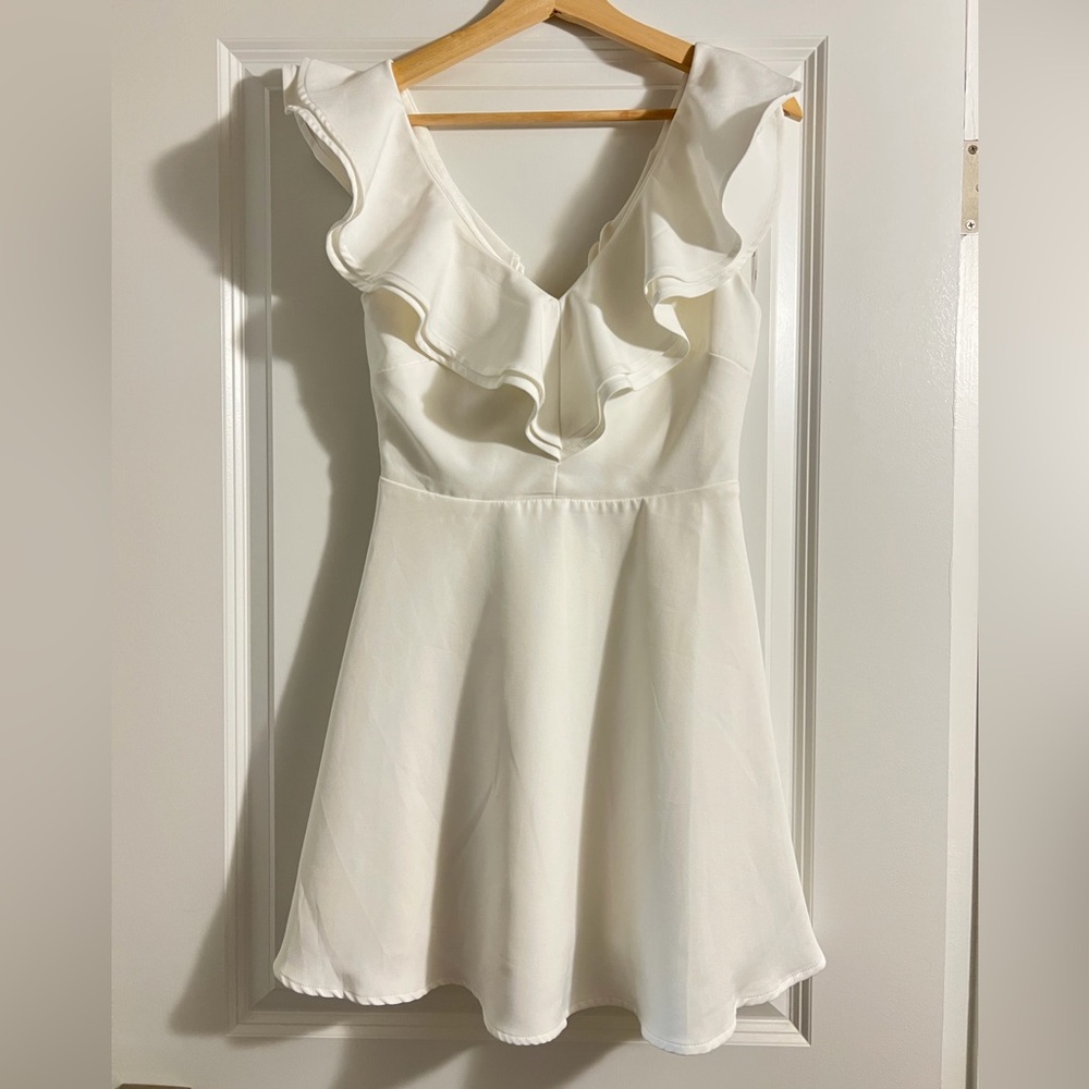 Lulus White Mini Dress for Graduation or Wedding (size small)